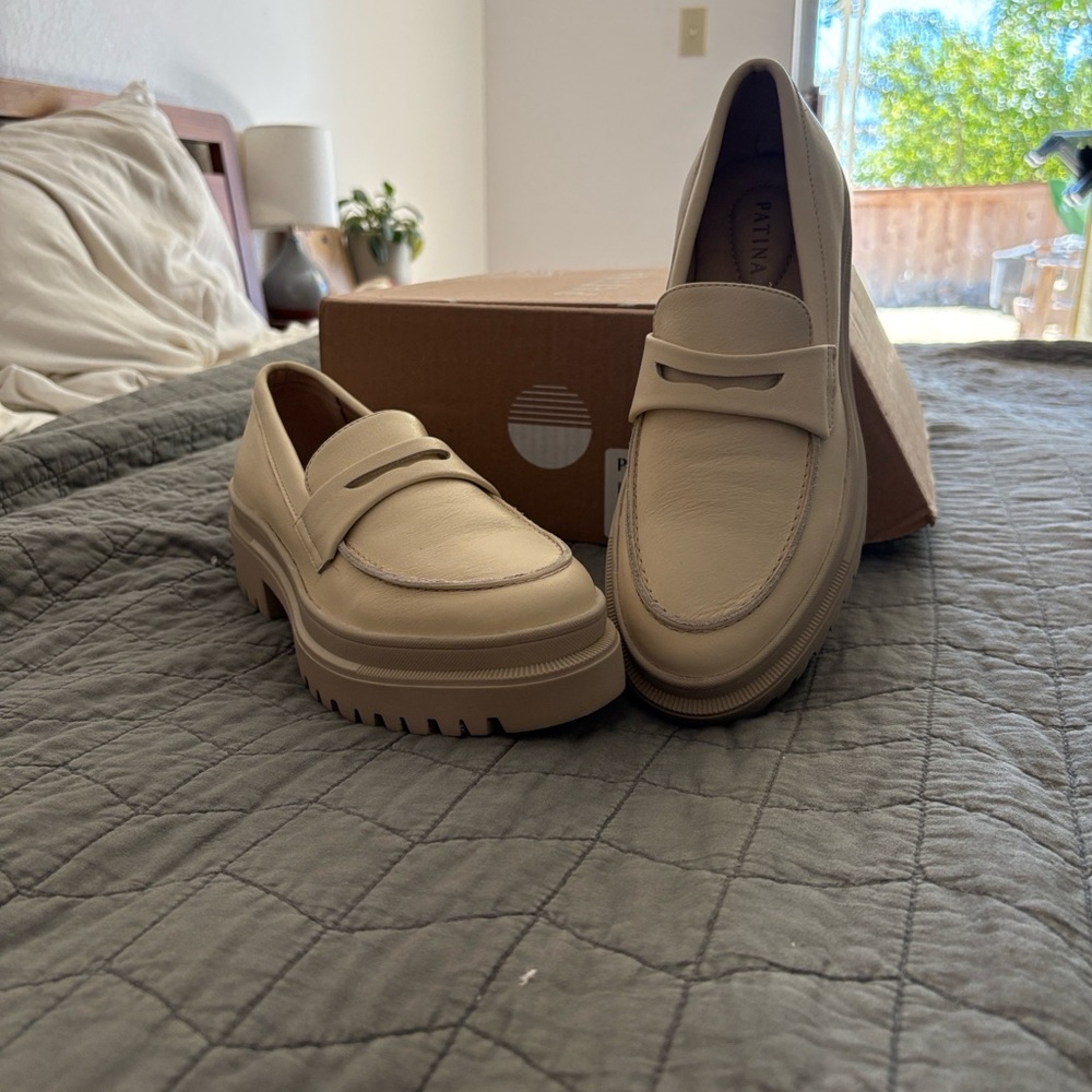 Patina Zoe Leather Chunky Loafer - Sz 10, Bone